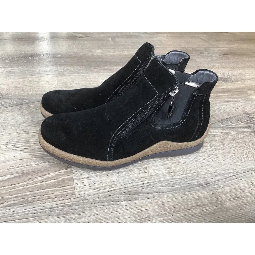 Propet Womens Size 11 W Wide WFV015S Black Doretta Side-Zip Suede Booties